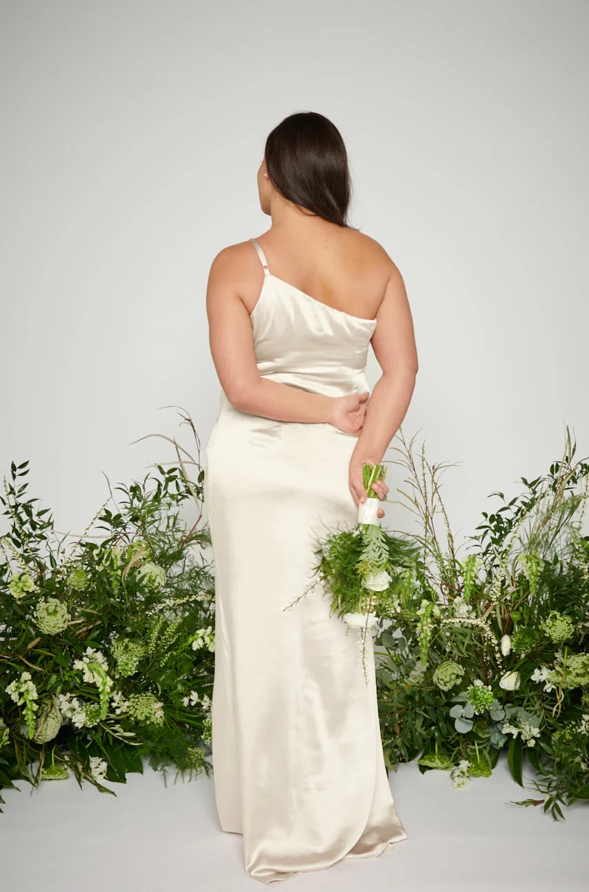 Amelia Maxi Bridesmaid Dress Curve - Matte Champagne - Image 3