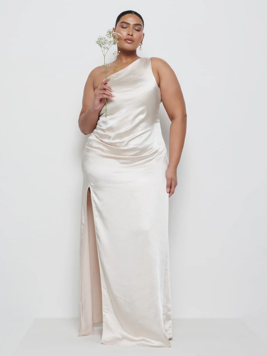 Amelia Ruched Maxi Bridesmaid Dress Curve - Champagne