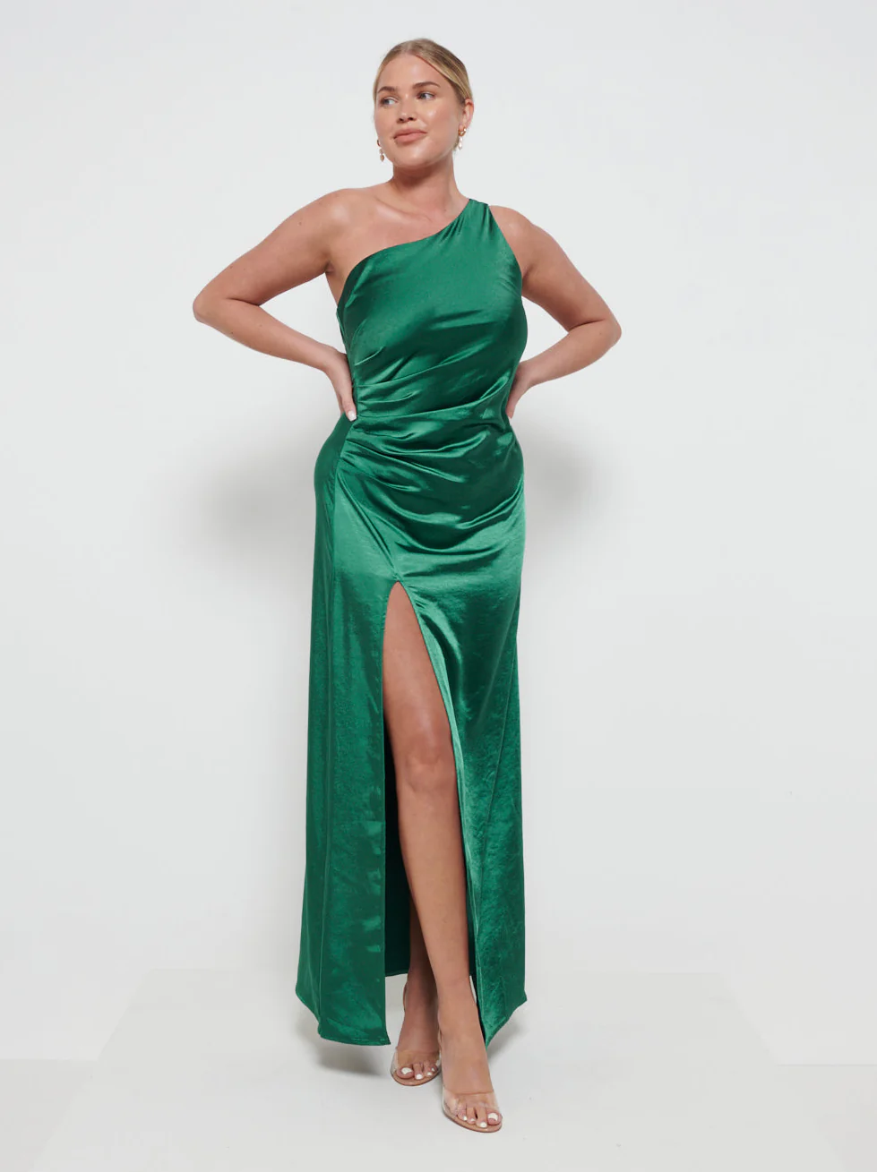 Amelia Ruched Maxi Bridesmaid Dress - Matte Emerald
