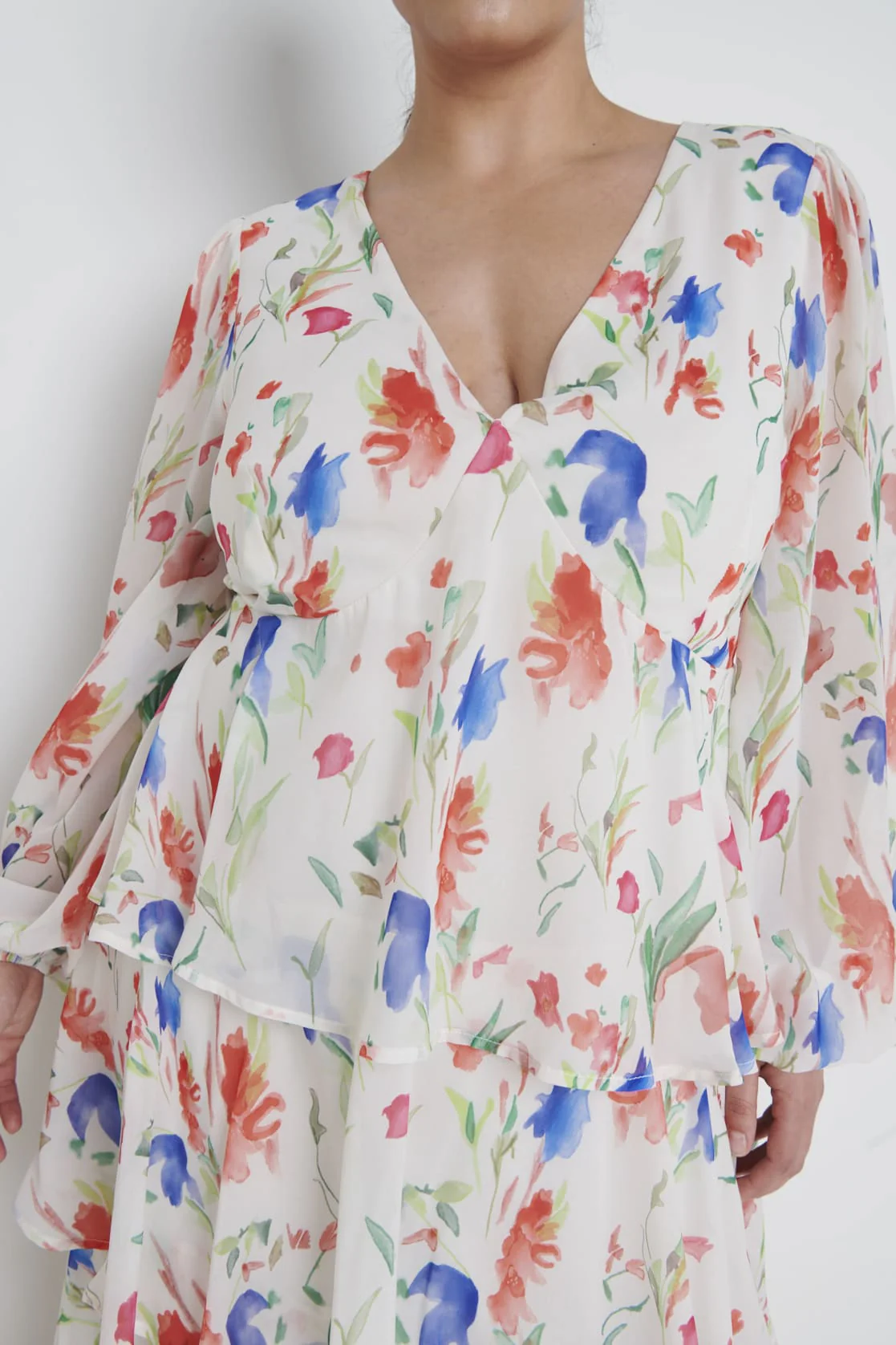 Ashton Ruffle Midi Dress Curve - Dainty Floral - Image 4