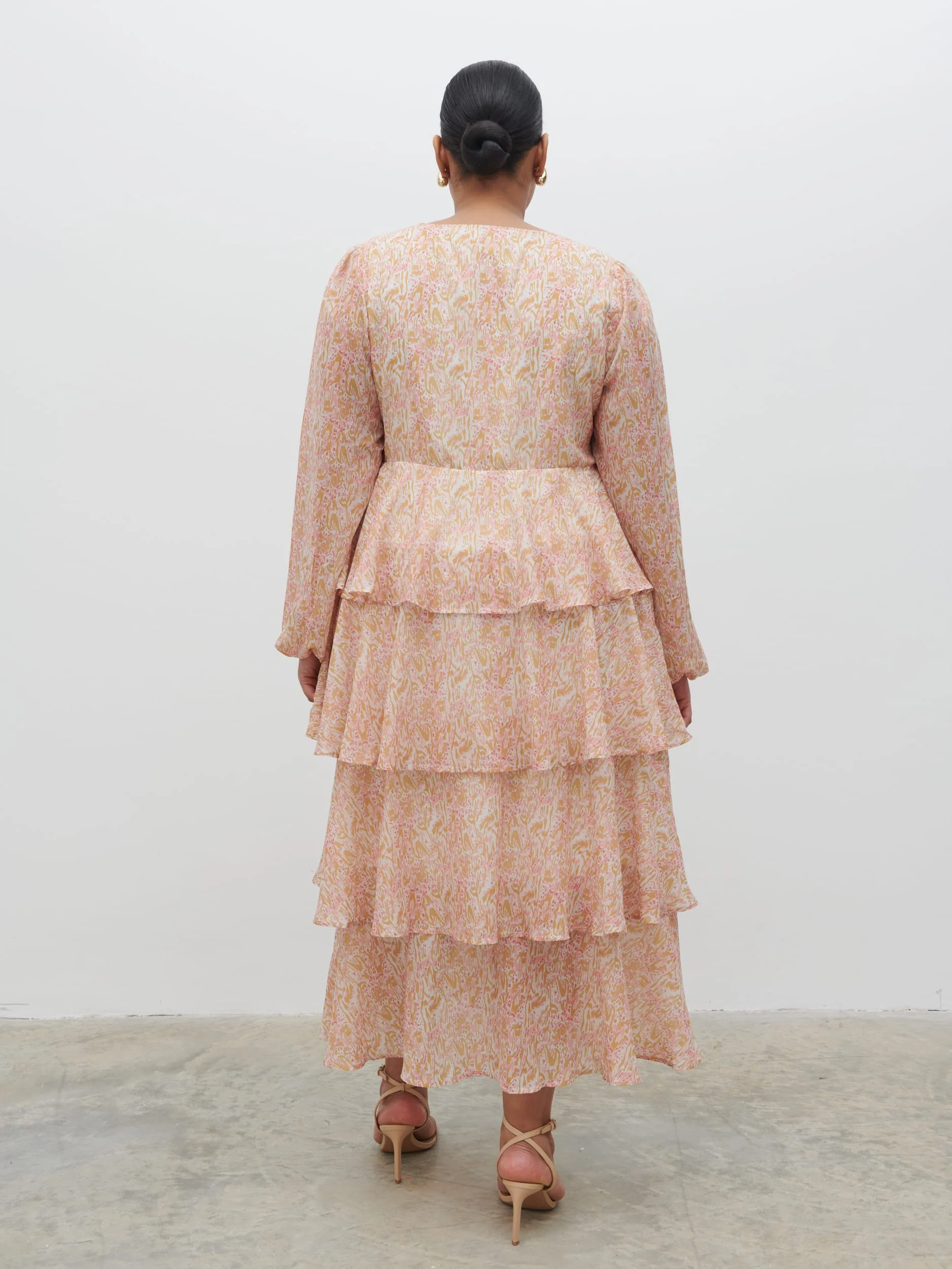 Ashton Ruffle Midi Dress Curve - Ditsy Animal Sorbet Print - Image 5