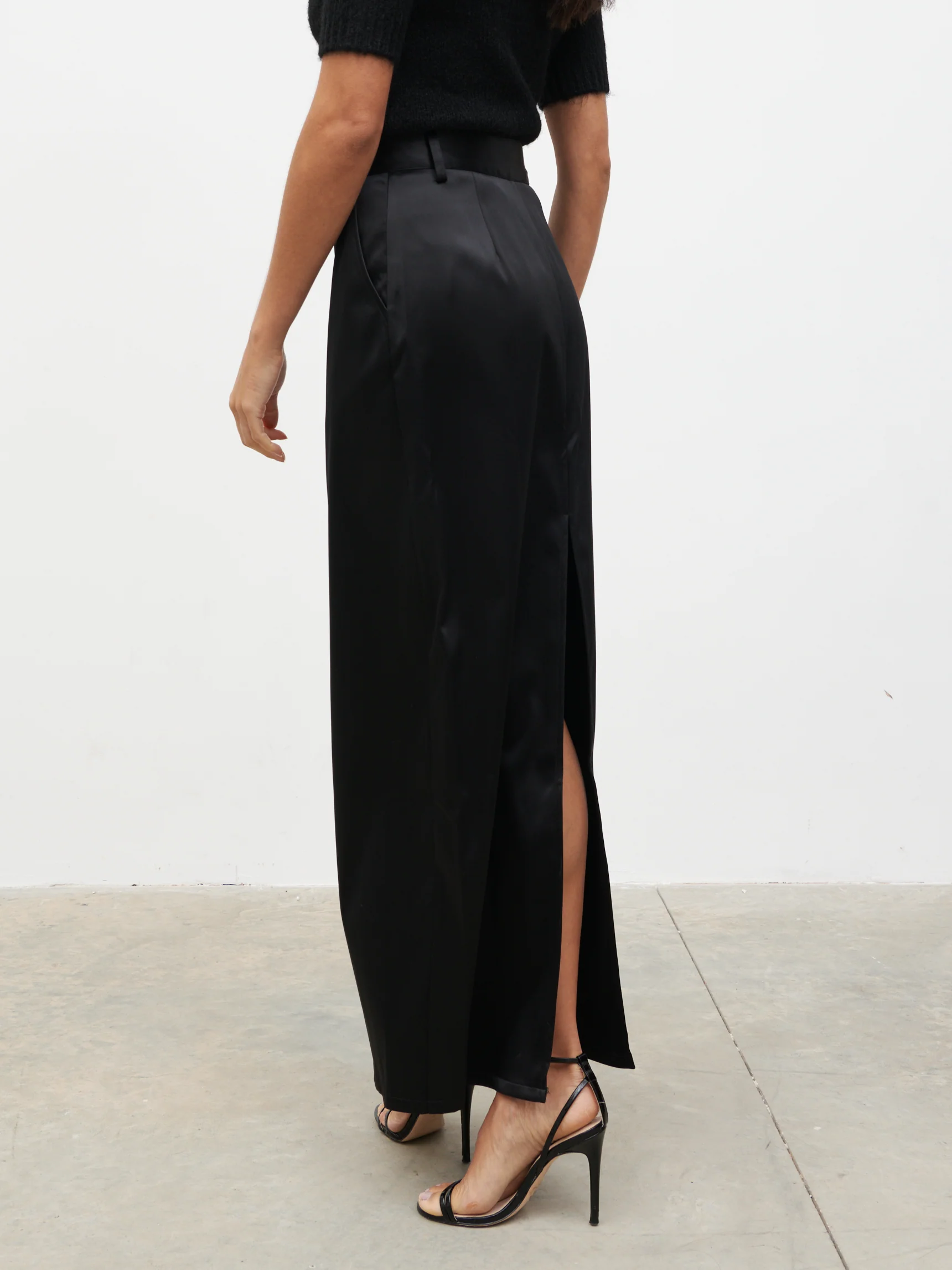 Beck Satin Tailored Maxi Skirt - Black - Image 4