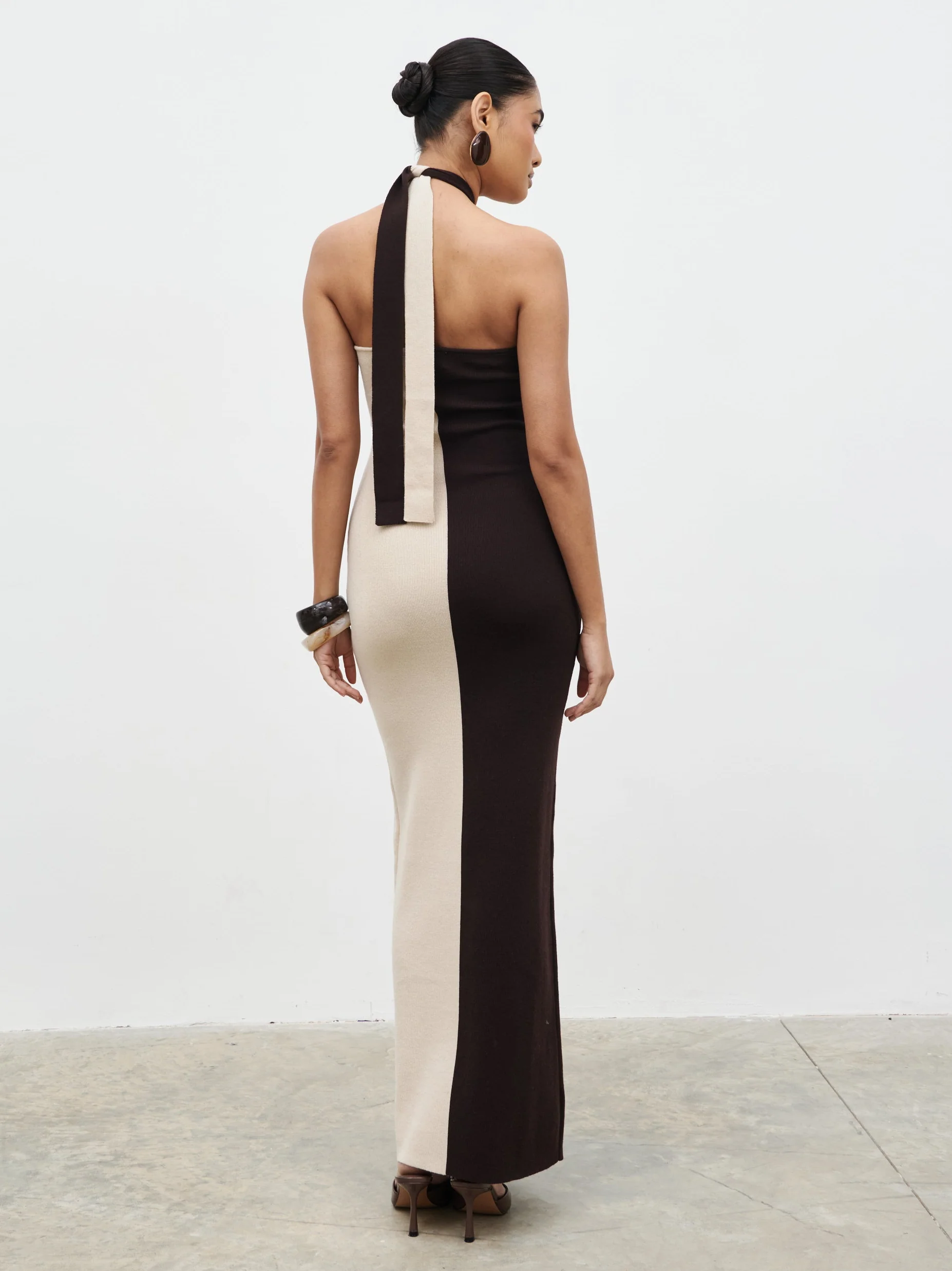 Berkley Contrast Knit Maxi Dress - Beige and Chocolate Brown - Image 6