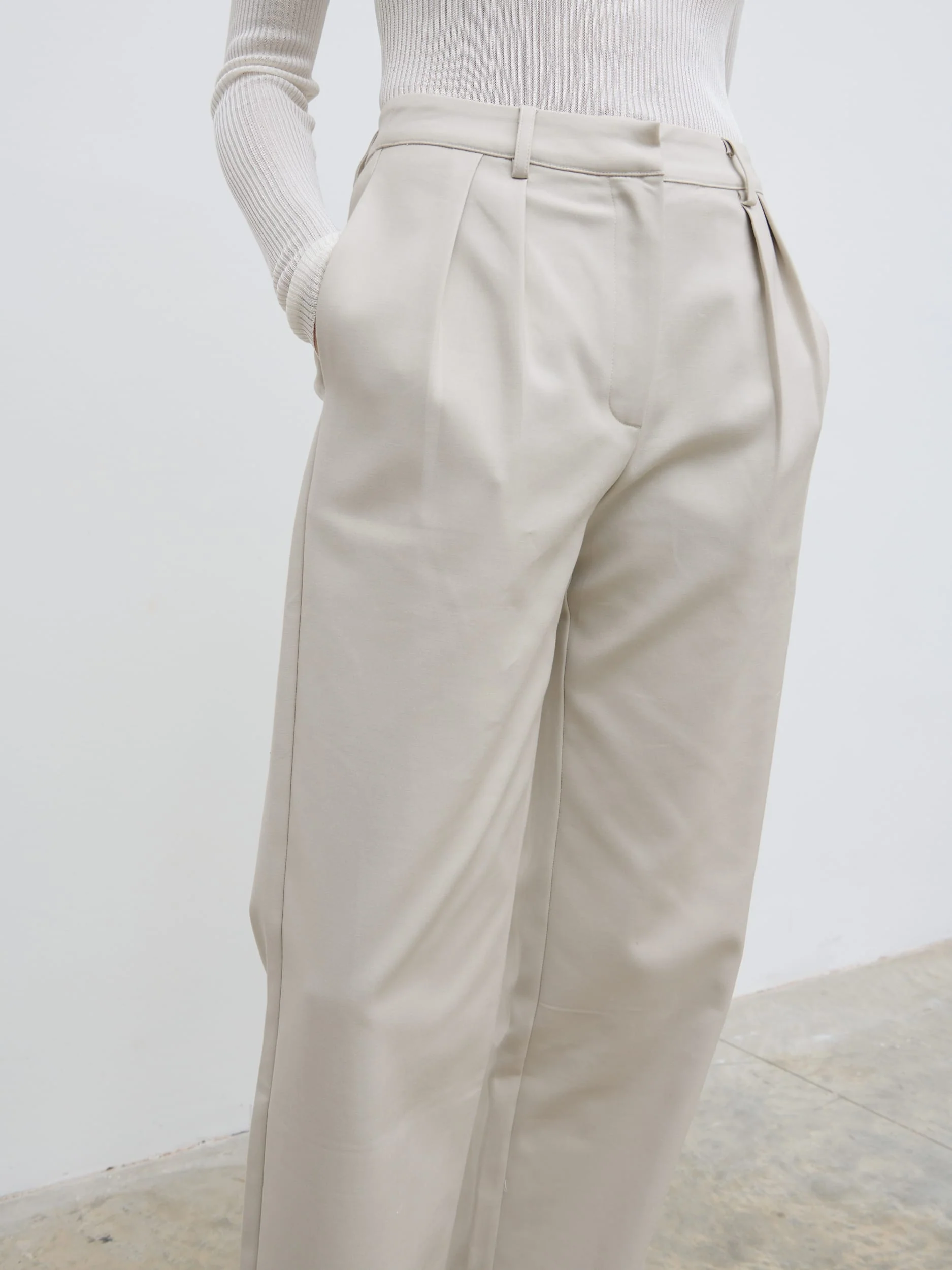 Brady Front Pleat Trousers - Chalk - Image 3