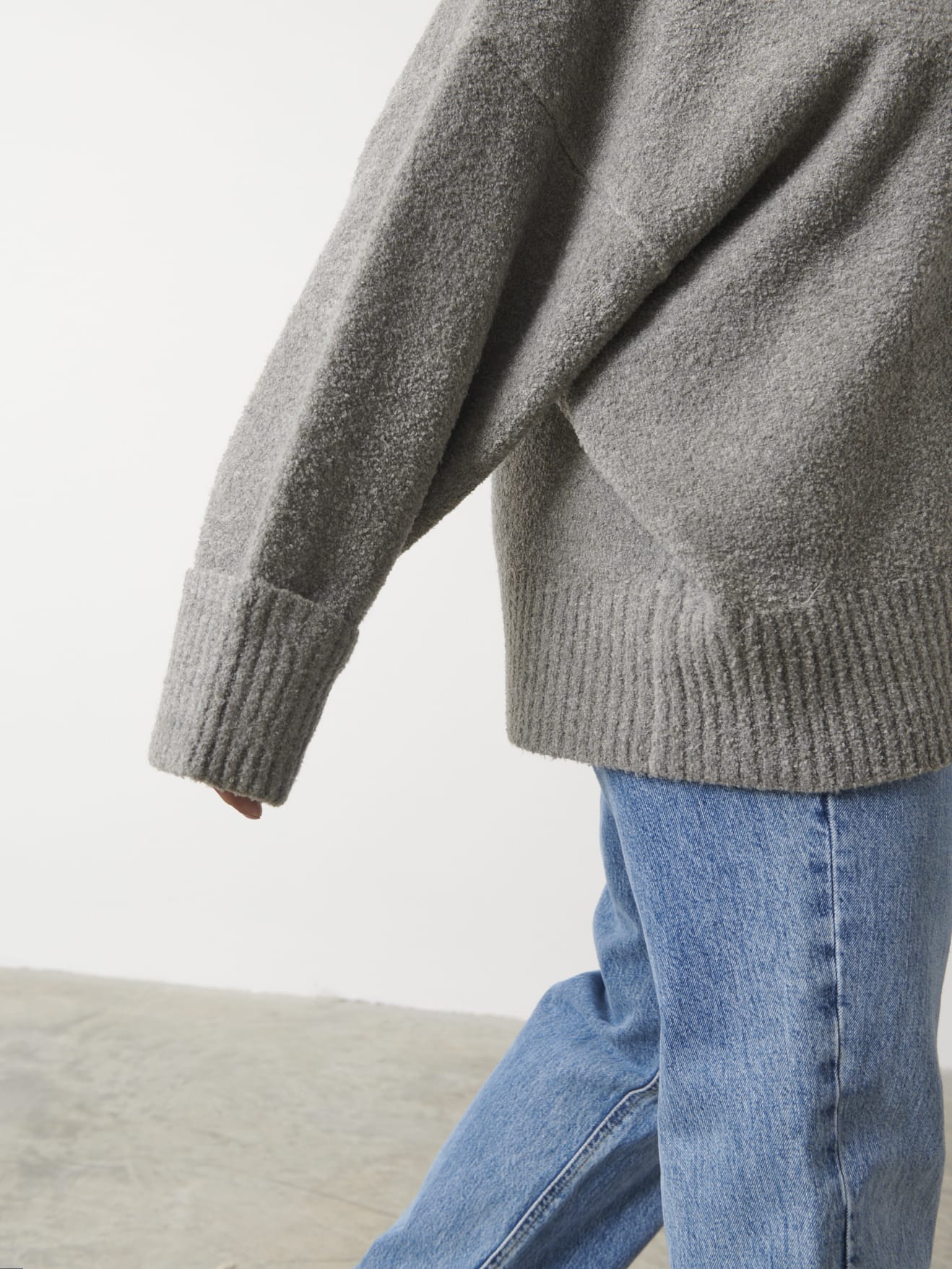 Camille Oversized Borg Jumper Curve - Charcoal - Image 2