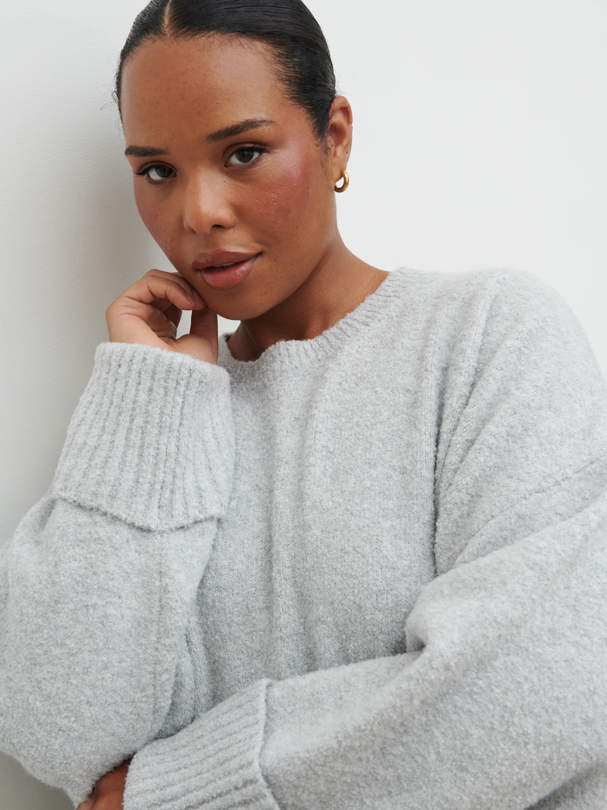 Camille Oversized Borg Jumper Curve - Light Grey - Image 3