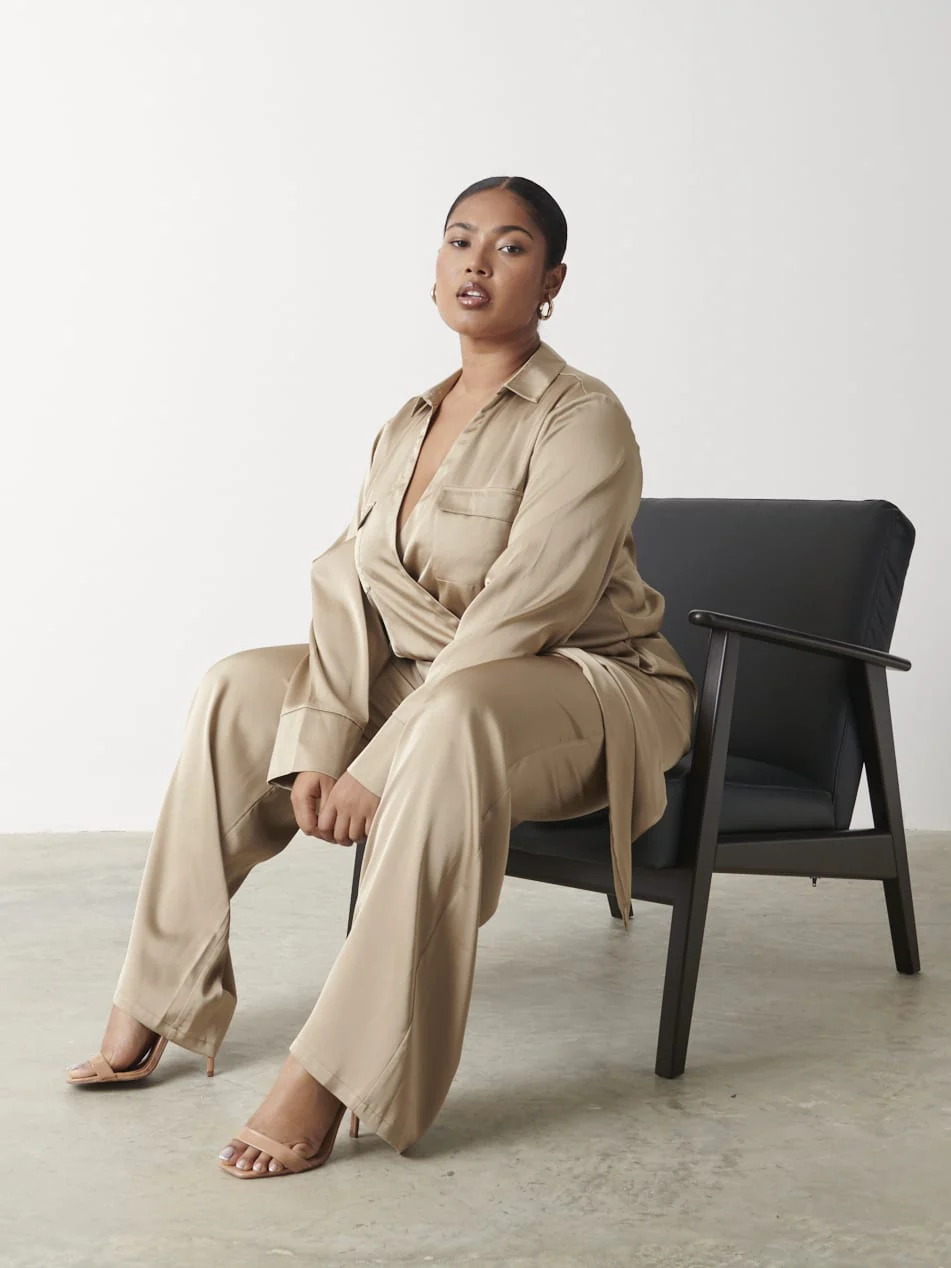 Carmen Satin Jumpsuit Curve - Light Olive