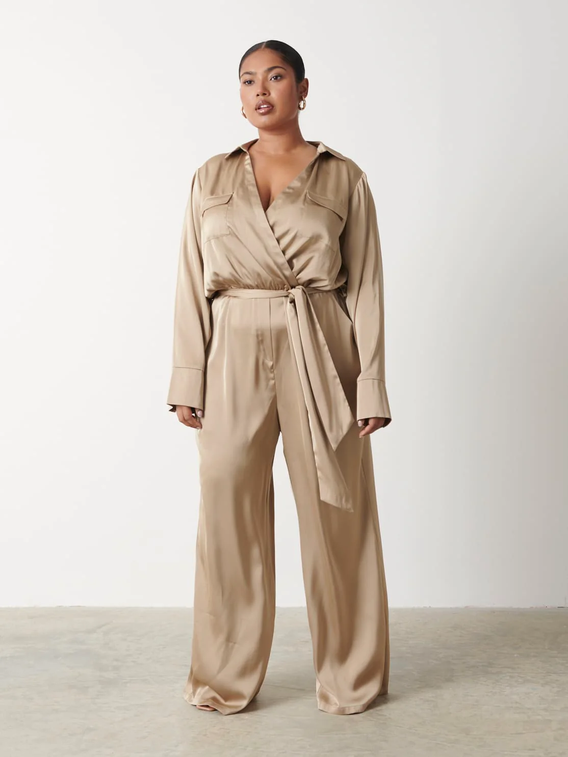 Carmen Satin Jumpsuit Curve - Light Olive - Image 2