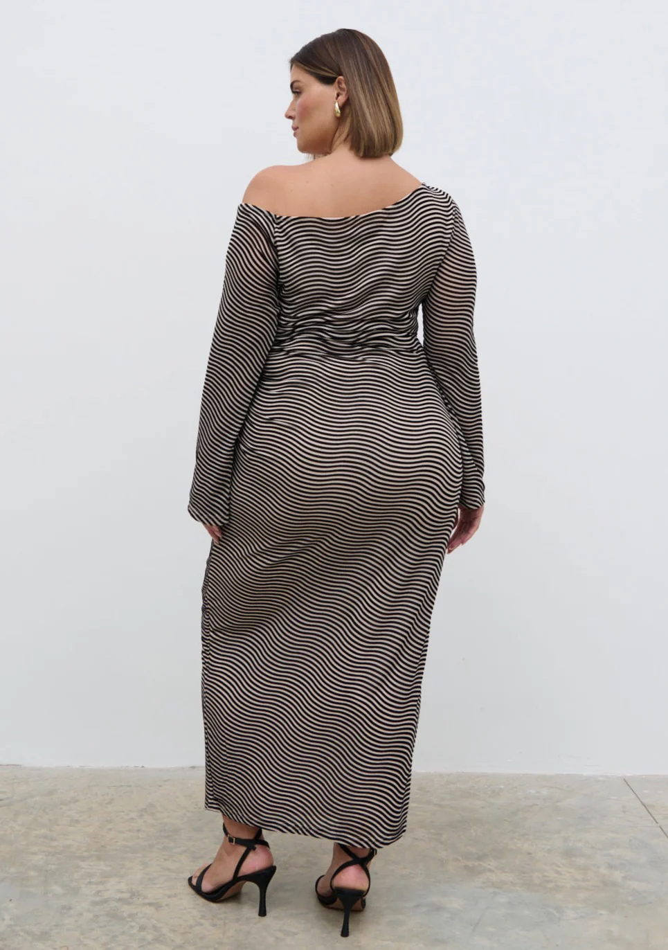 Carrie Asymmetric Knot Midaxi Dress Curve - Black and Cream Stripe - Image 4
