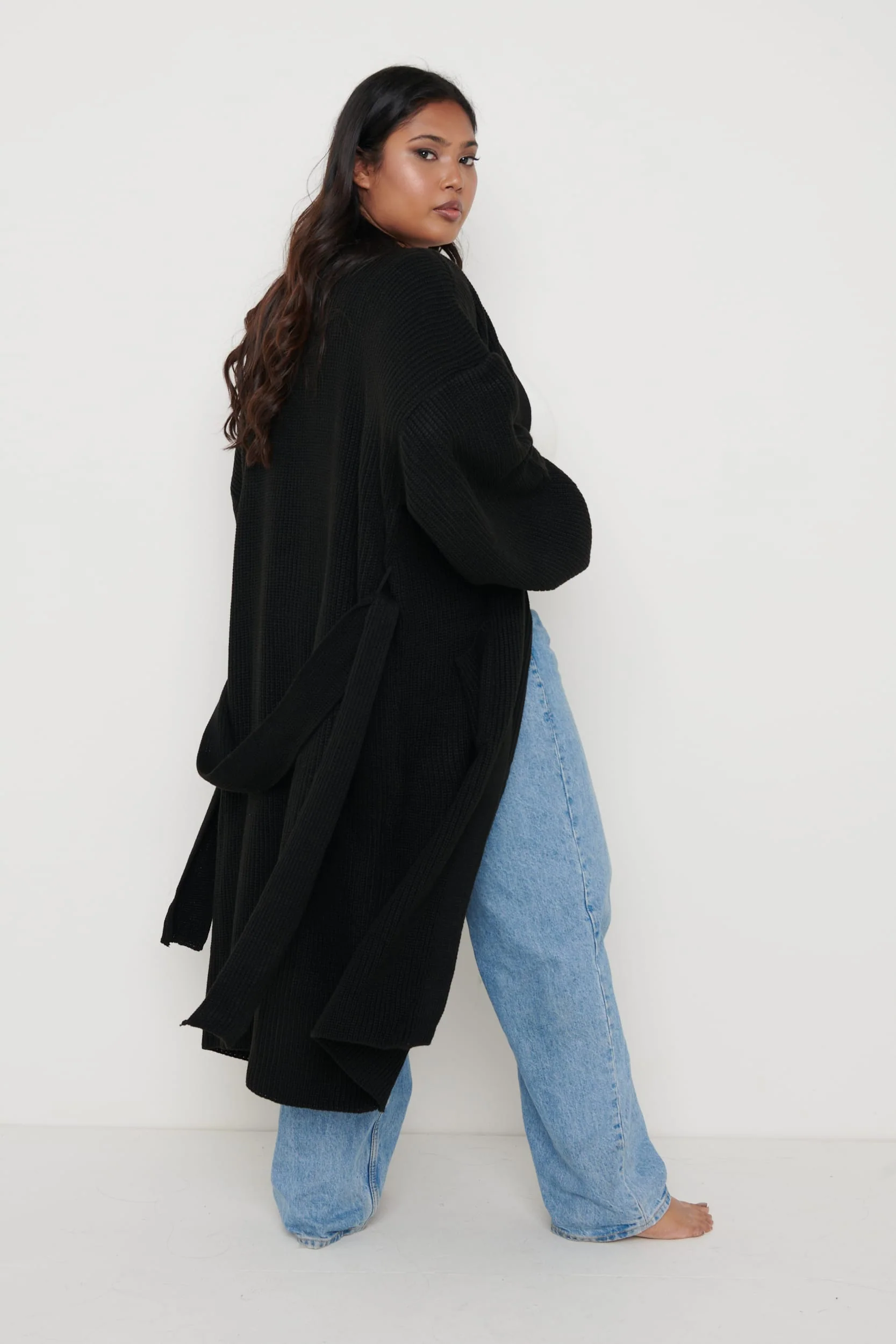 Curve Arden Midi Tie Cardigan - Black - Image 2