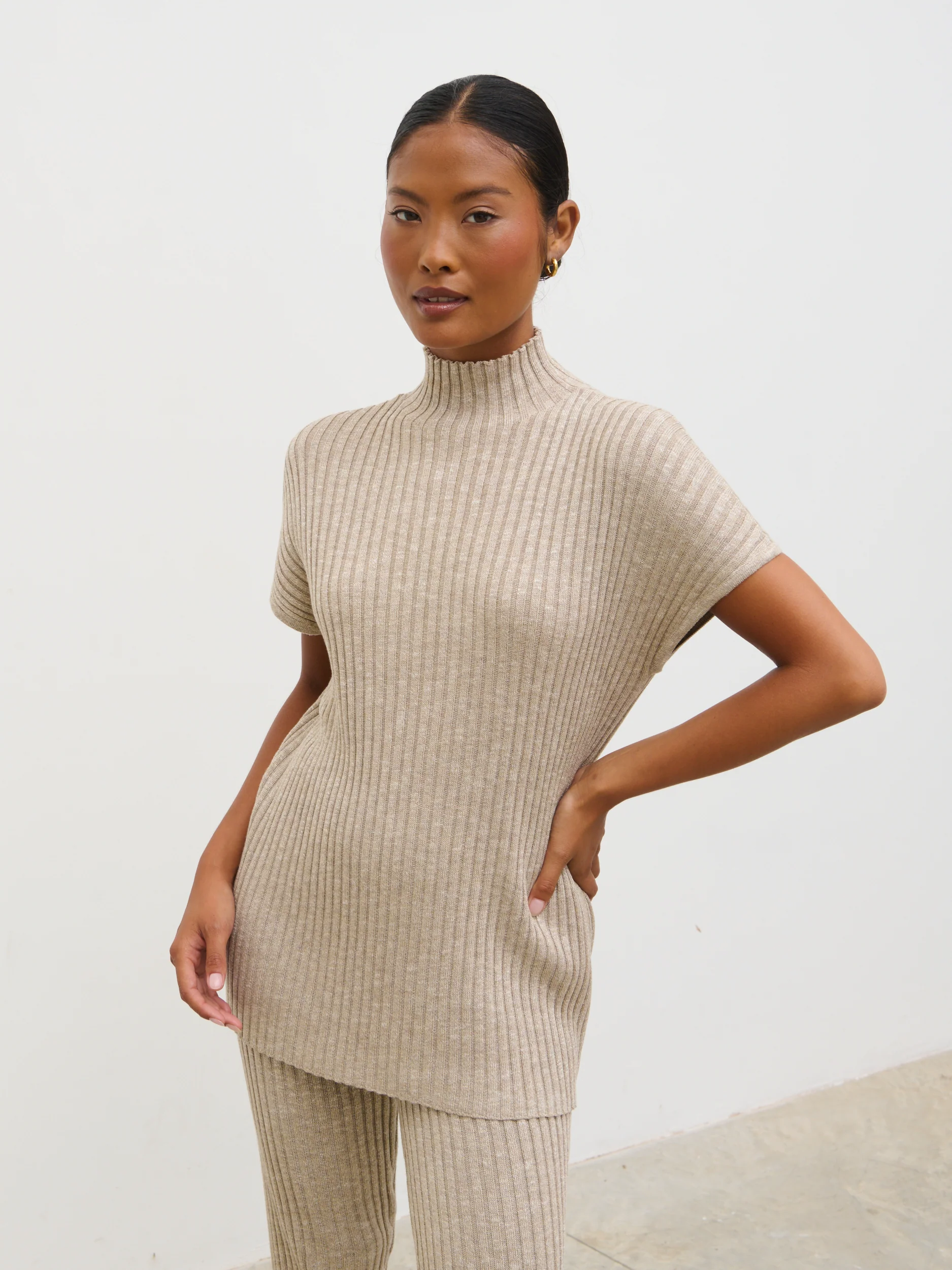 Dionne Short Sleeve Knit Top - Taupe Marl