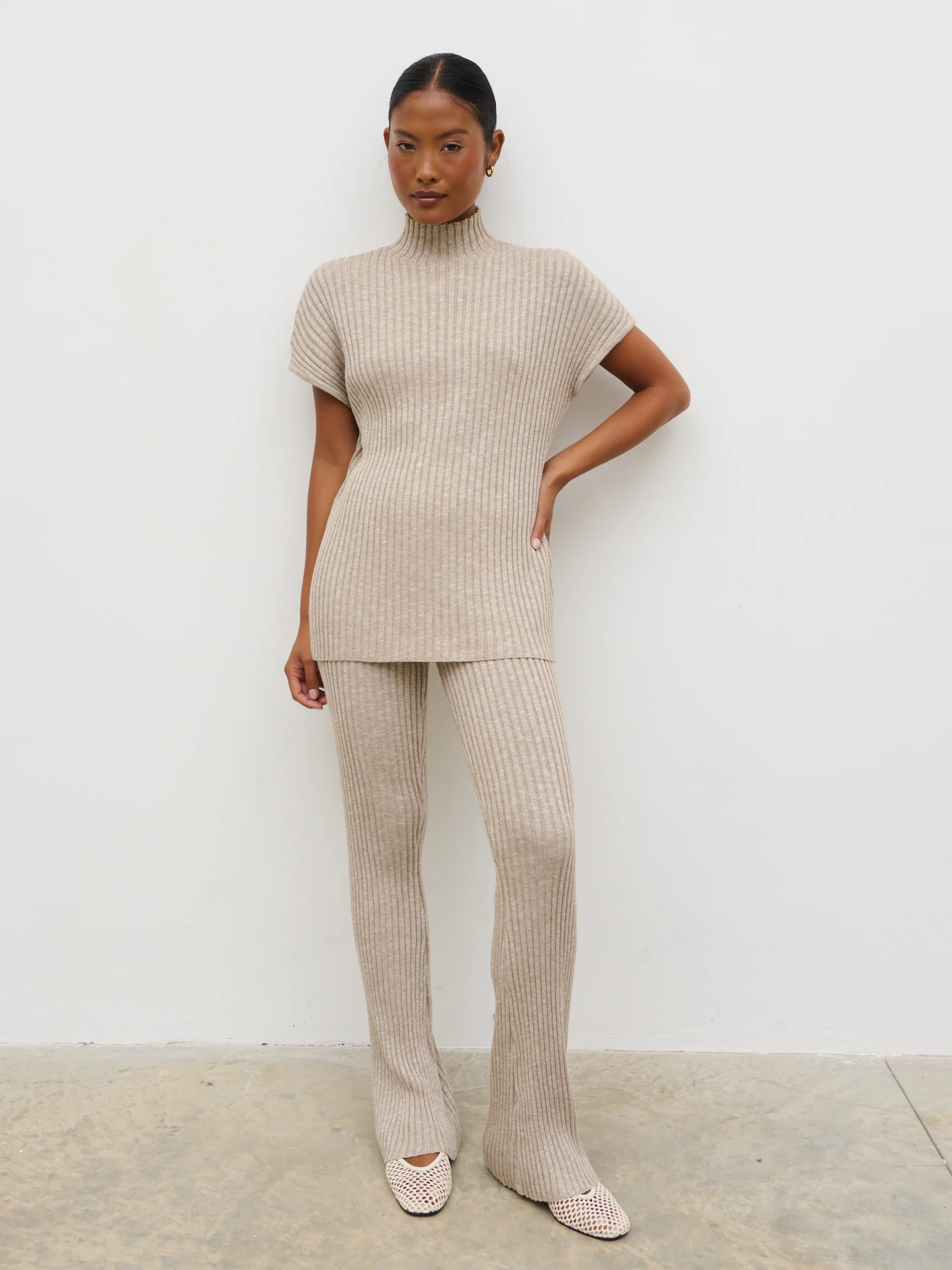 Dionne Short Sleeve Knit Top - Taupe Marl - Image 2