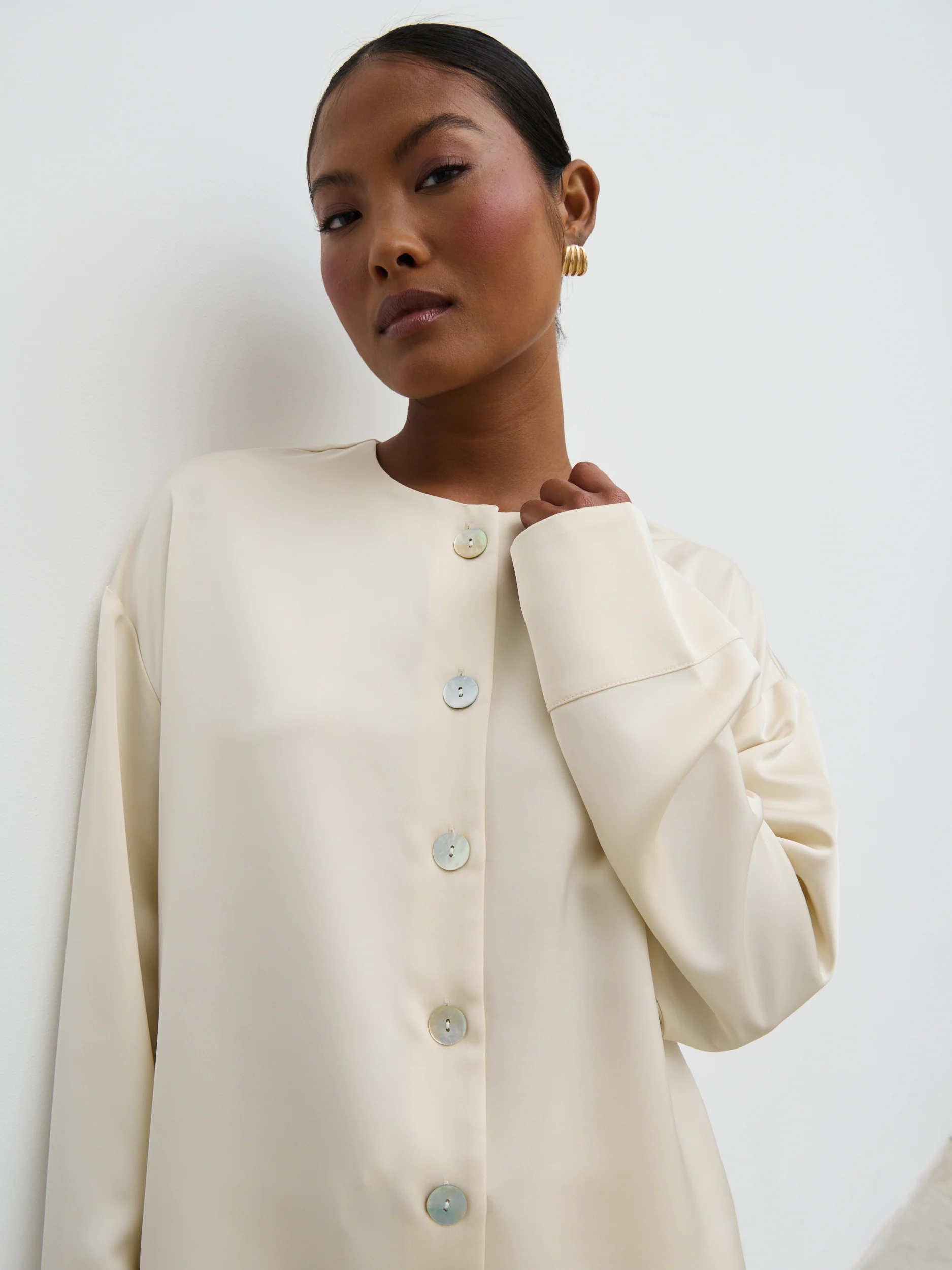 Dua Satin Button Blouse - Oyster - Image 4