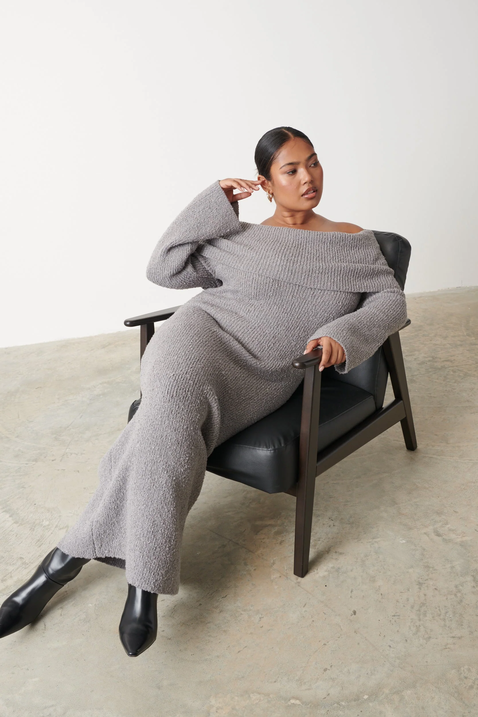 Elodie Midaxi Bardot Knit Dress Curve - Grey - Image 4