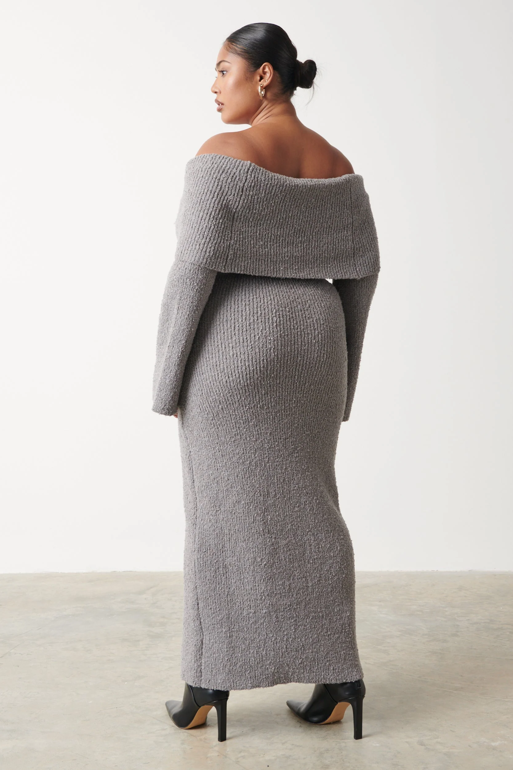 Elodie Midaxi Bardot Knit Dress Curve - Grey - Image 5