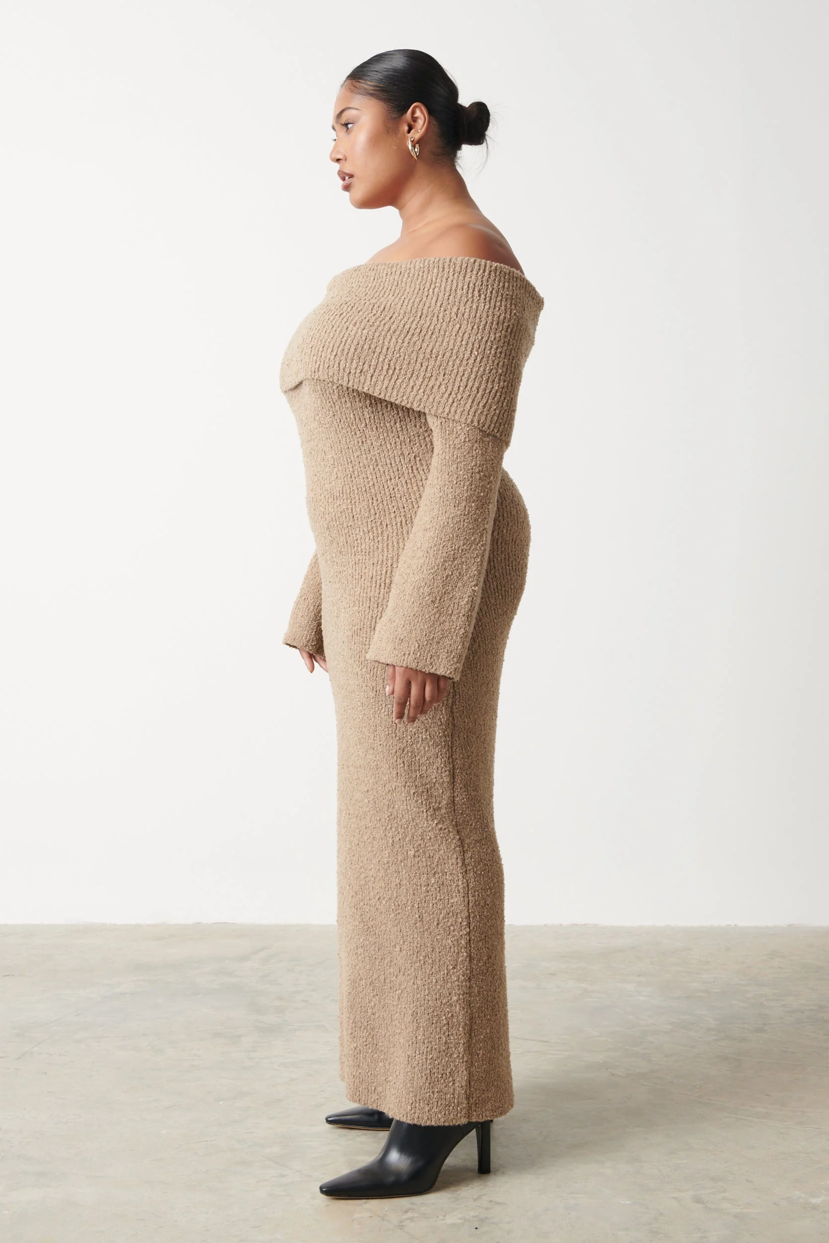 Elodie Midaxi Bardot Knit Dress Curve - Mushroom - Image 6