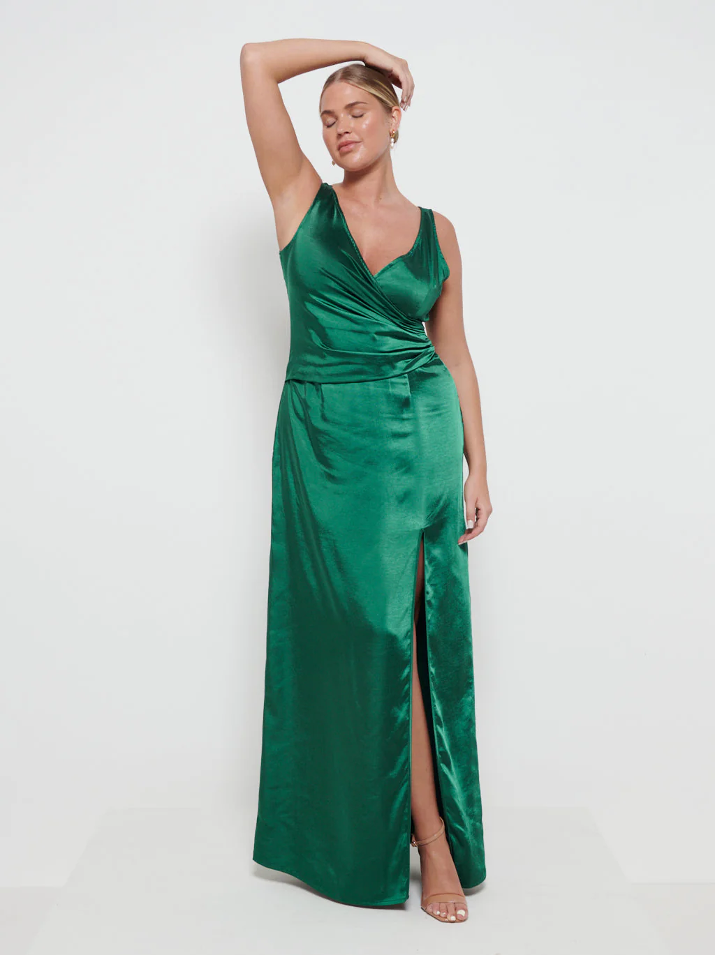 Esmee Wrap Maxi Bridesmaid Dress - Matte Emerald - Image 4
