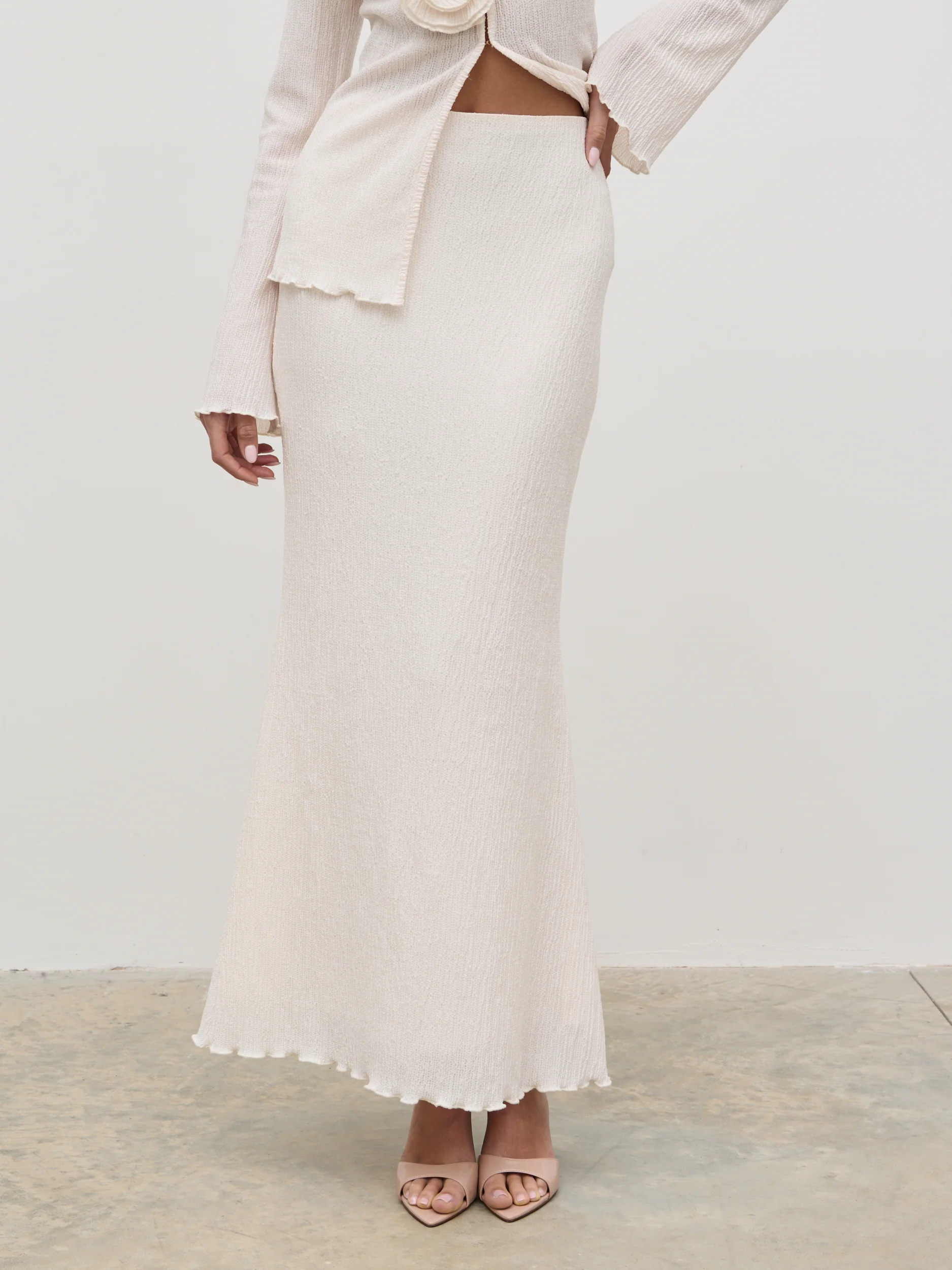 Evalina Crinkle Maxi Skirt - Cream - Image 2