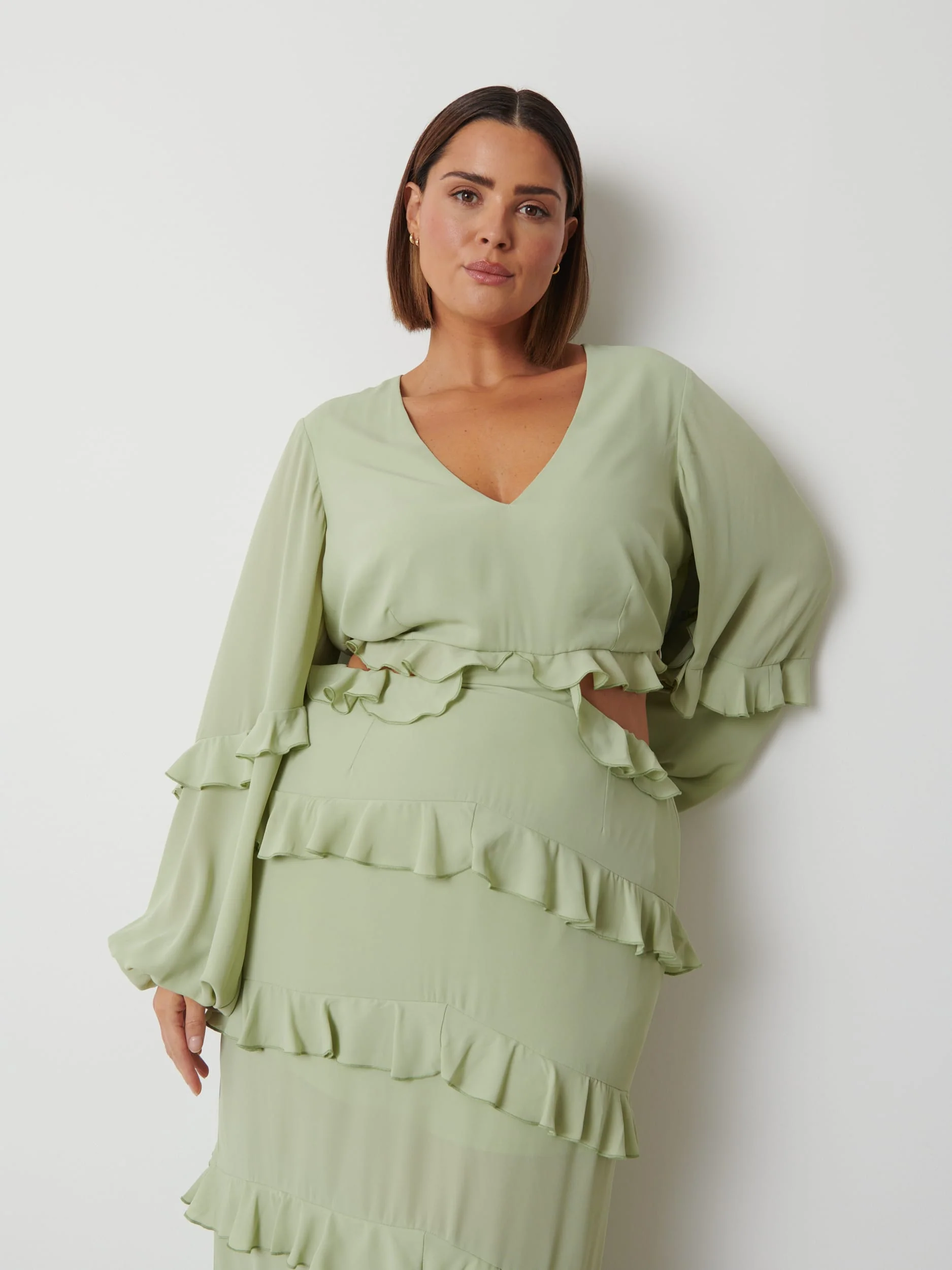 Evie Ruffle Maxi Dress Curve - Sage - Image 4