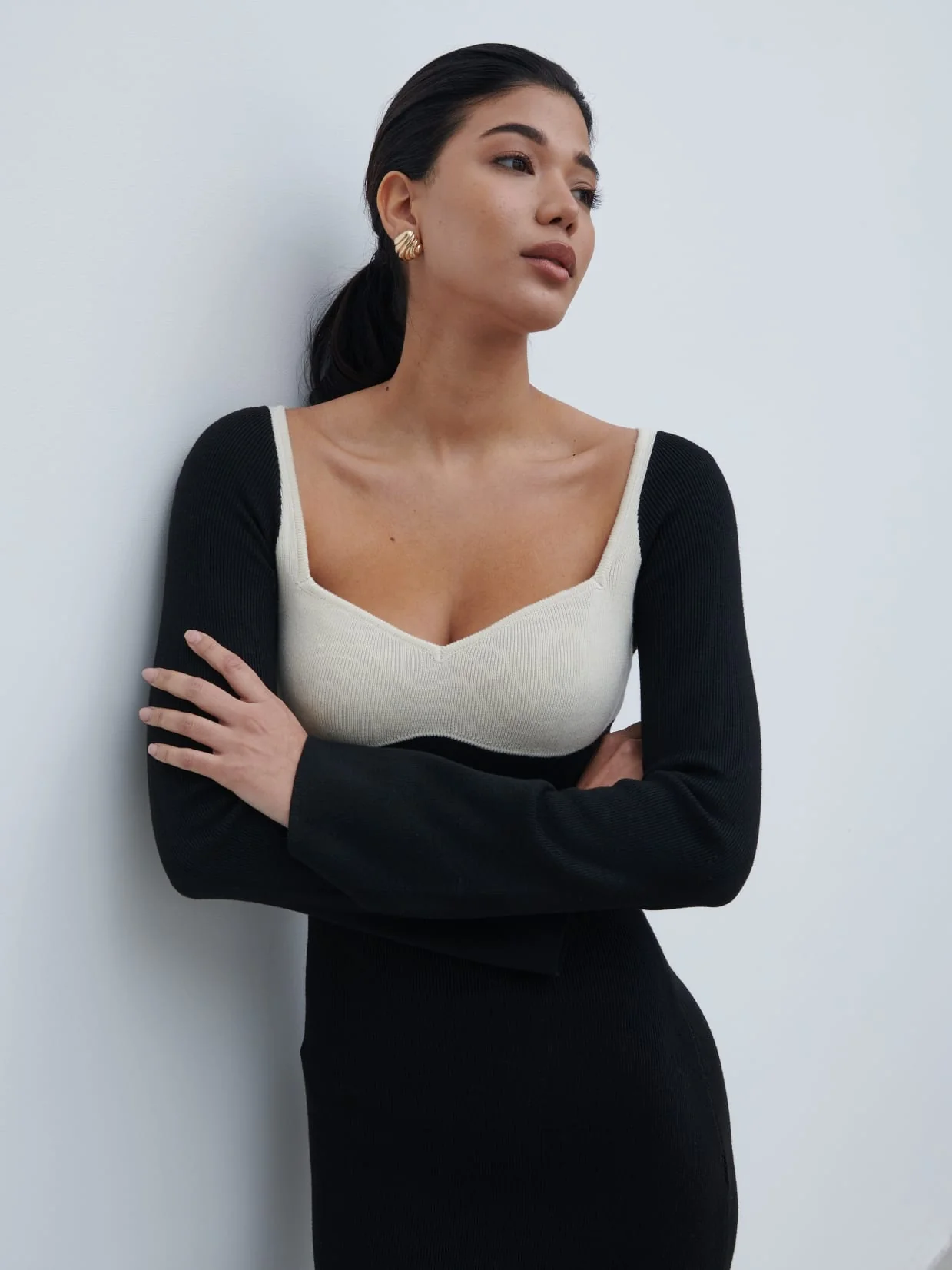 Freya Contrast Knit Maxi Dress - Black and Cream - Image 2