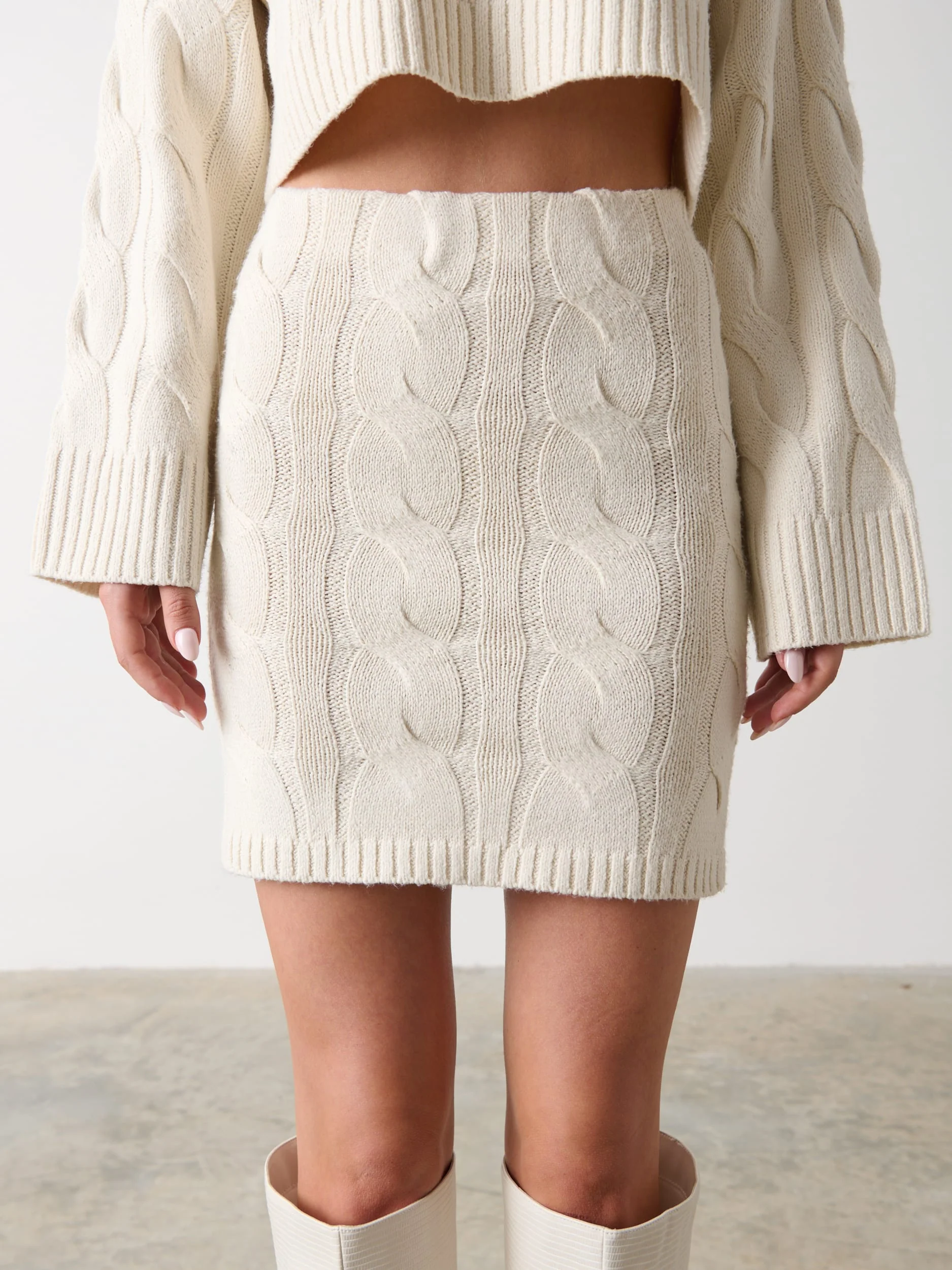 Hunter Cable Knit Mini Skirt - Cream - Image 4