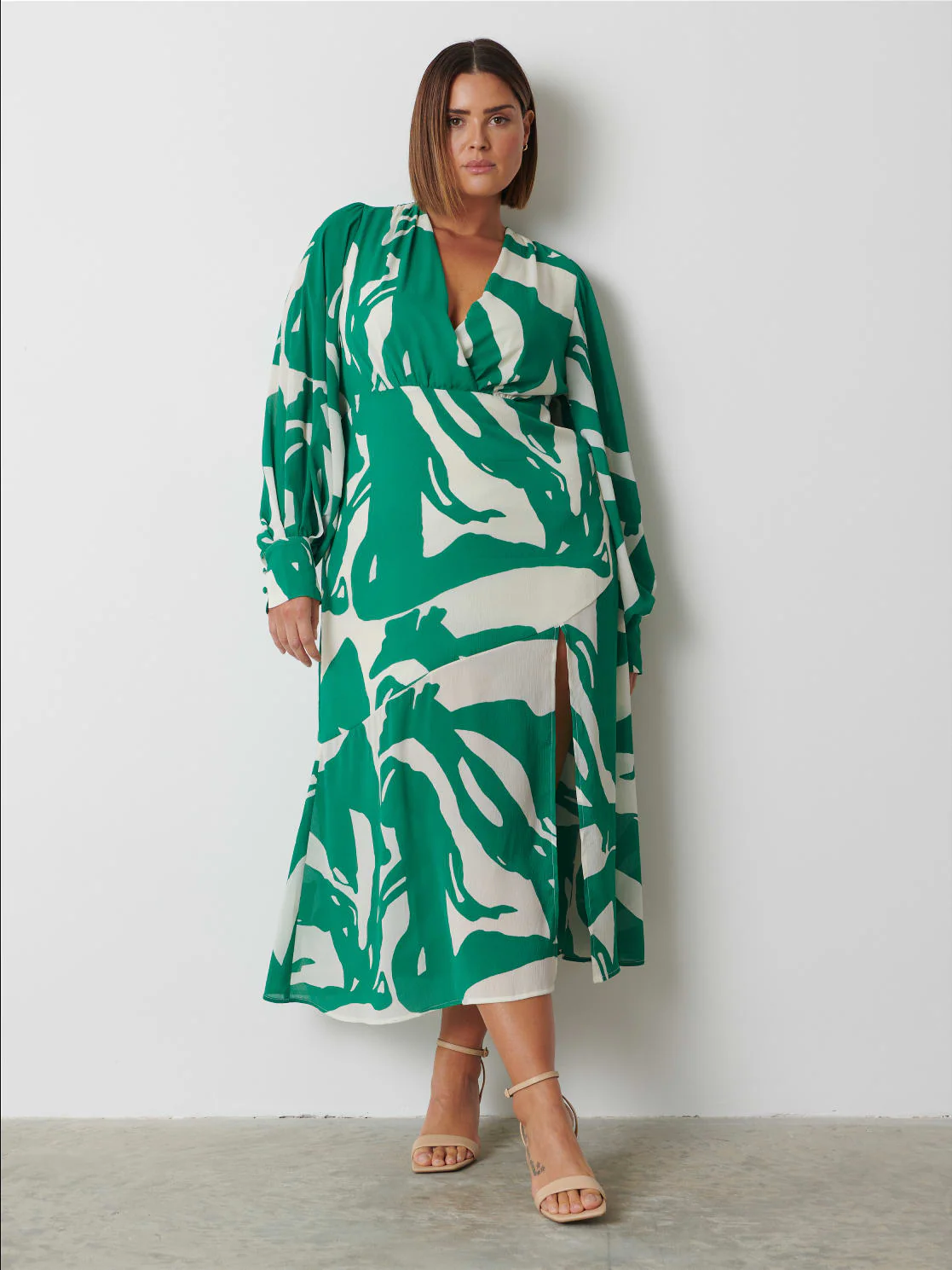 Lilianna Backless Balloon Sleeve Printed Dress Curve - Green Abstract - Image 4