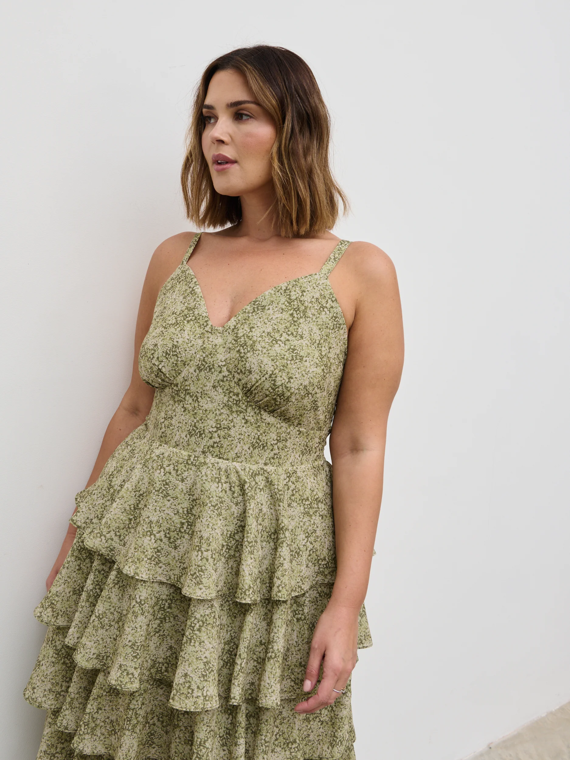 Lissy Tie Back Midaxi Dress Curve - Green Abstract - Image 4