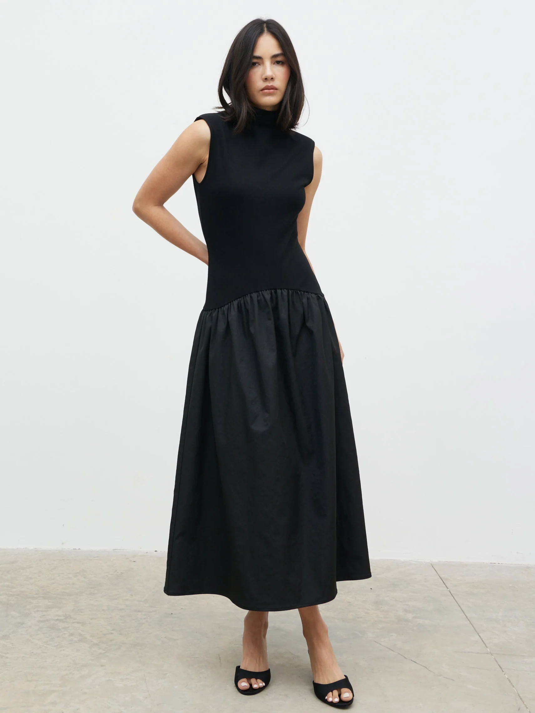 Naia Drop Waist Sleeveless Midaxi Dress - Black - Image 5