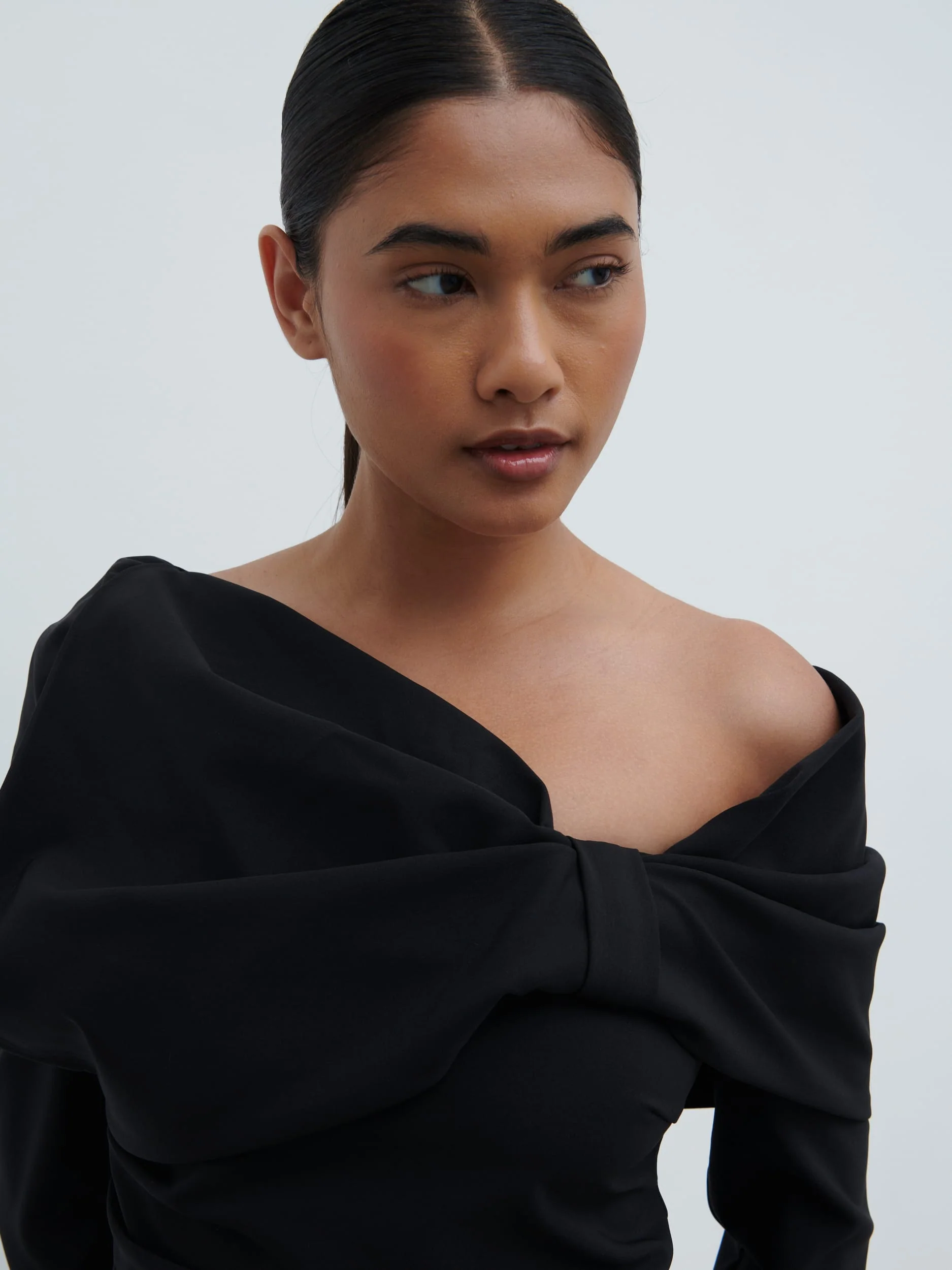 Naomi Exaggerated Bow Mini Dress - Black - Image 8