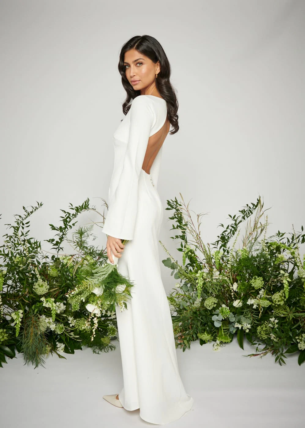 Olivia Backless Maxi Dress - White Crepe - Image 3