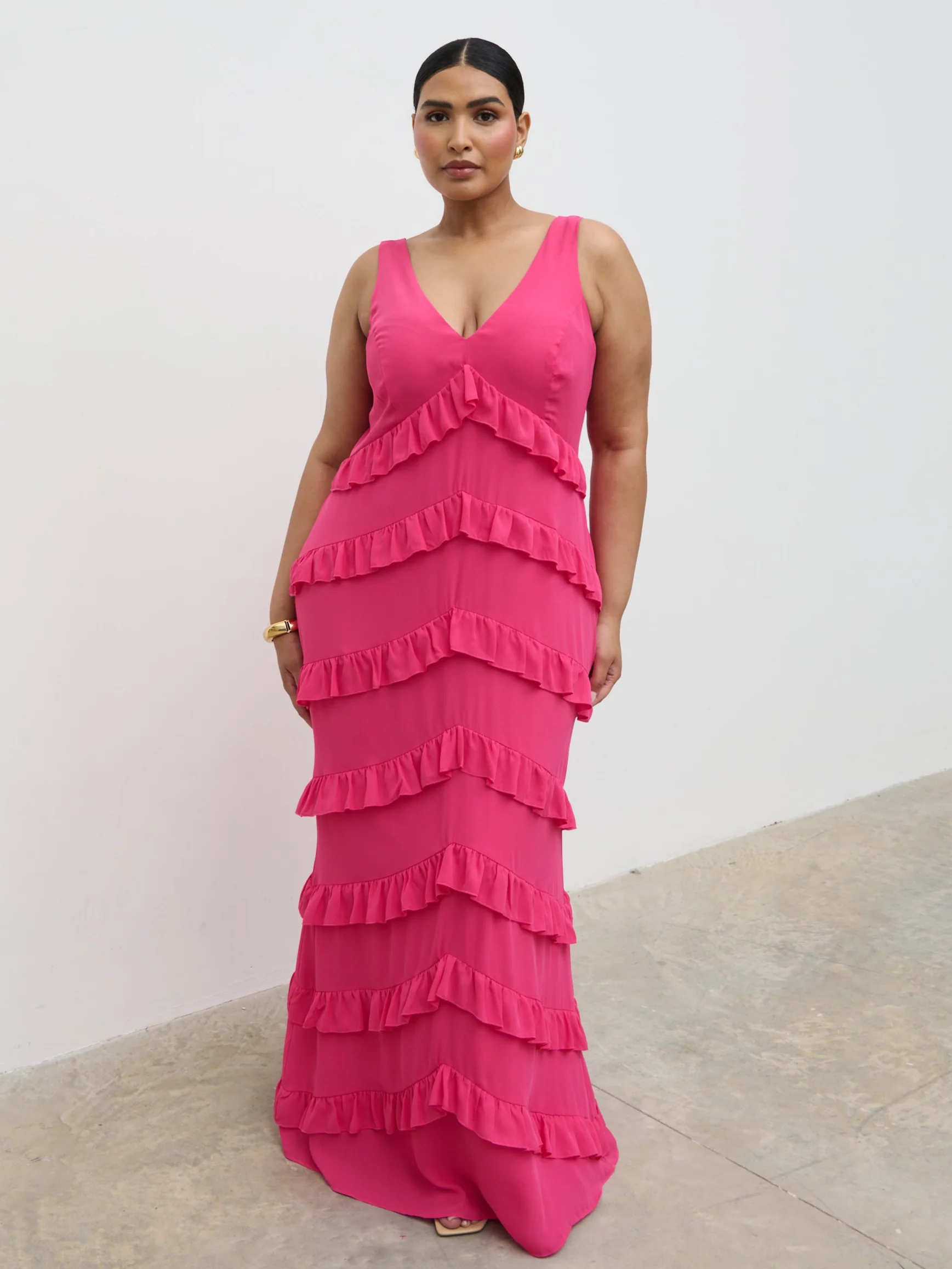 Piper Ruffle Maxi Dress Curve - Fuchsia