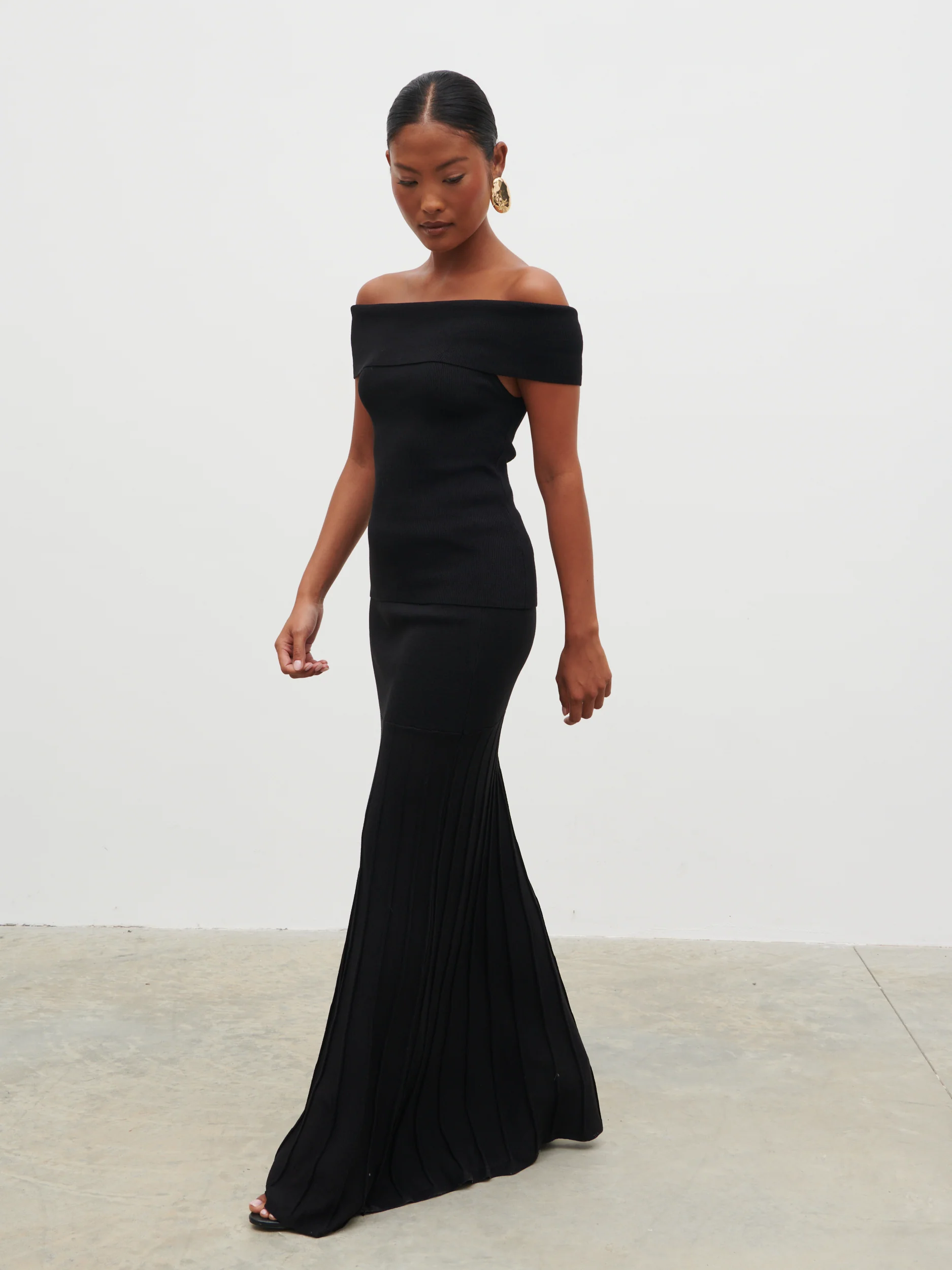 Reagan Pleated Knit Maxi Skirt - Black - Image 5