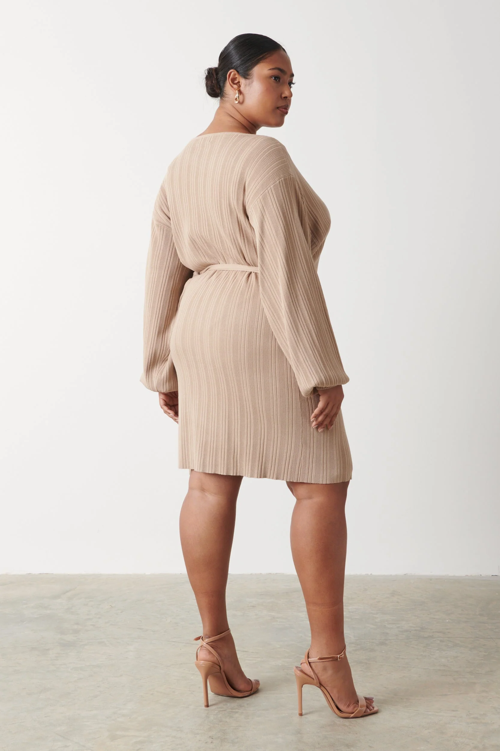 Shelby Mini Plisse Knit Dress Curve - Beige - Image 4