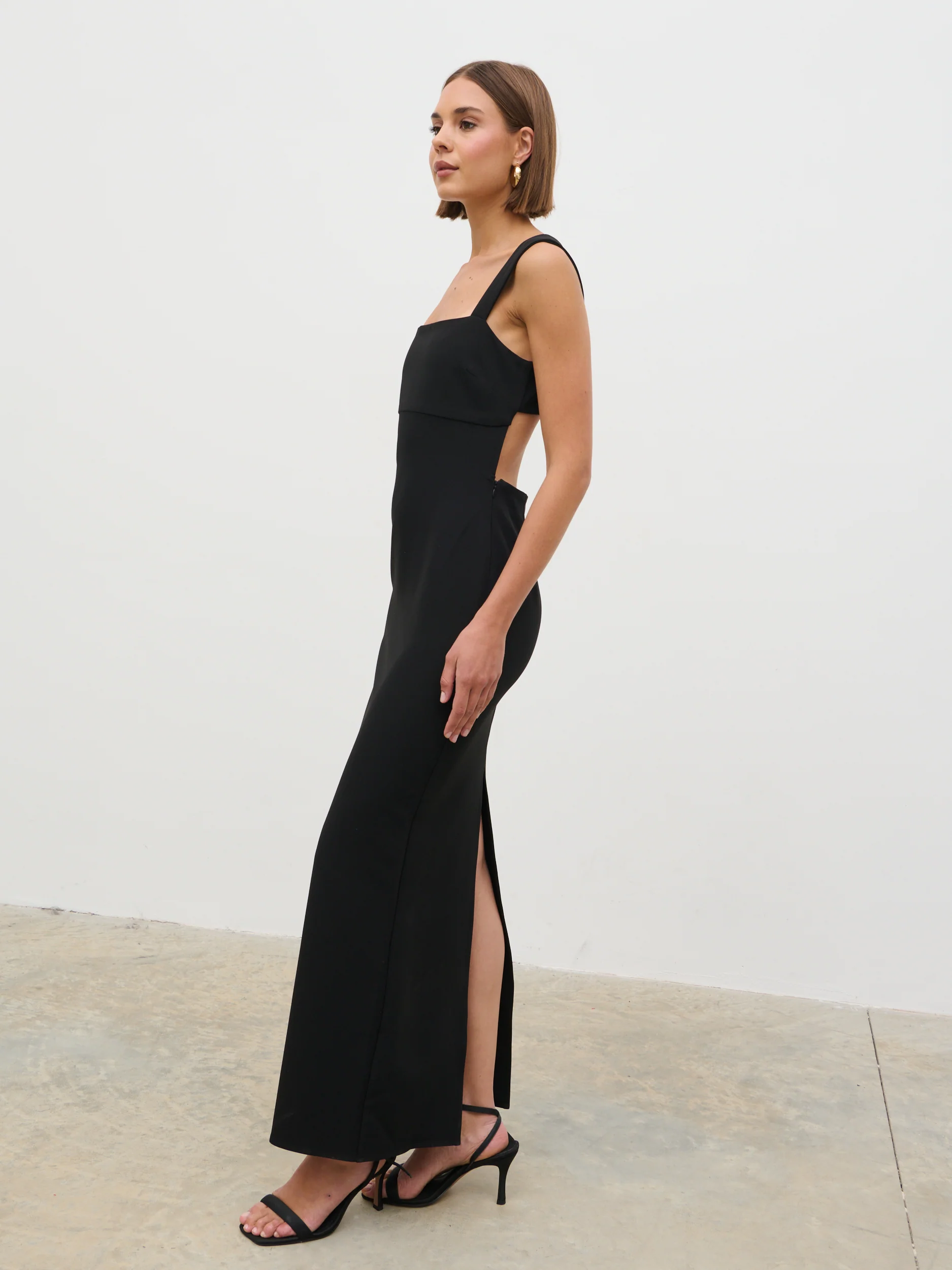 Sorel Square Neck Crepe Maxi Dress - Black - Image 2