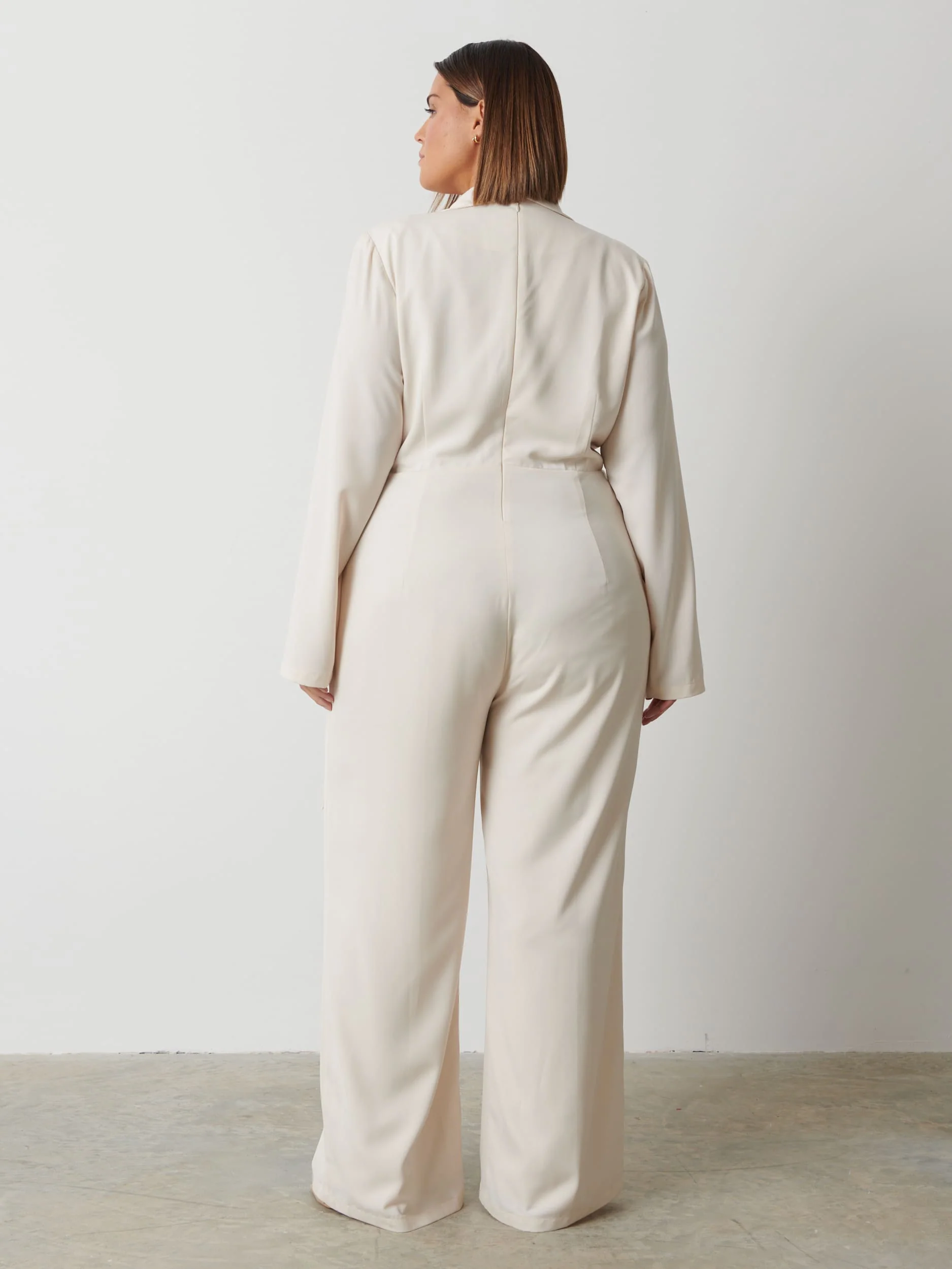 Vienna Tied Jumpsuit Curve - Oyster - Image 3